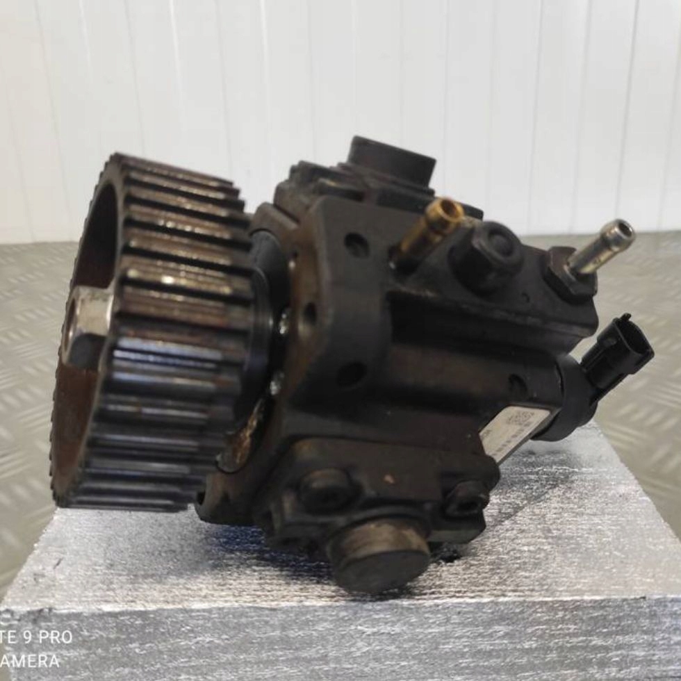 Купить Насос впрыскная opel zafira insignia a 2.0cdti 165km 0928400680 bosch 2008-