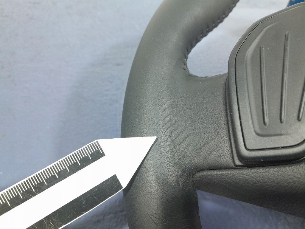 фото №8, Skoda octavia iv воздуховод многофункциональный кожаный лепестки переключения 5e3419093b