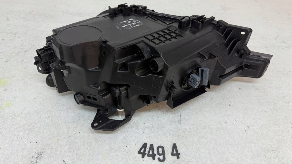 Фара фара правый  volvo xc60 рестайлинг  full led система 32338977 с Разборки