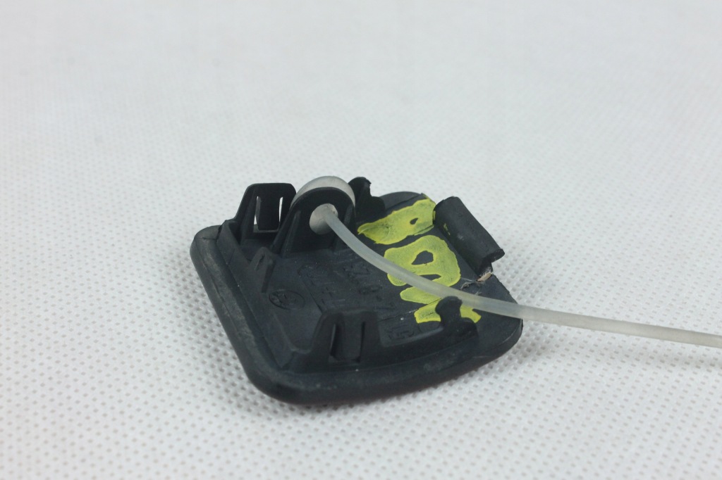 Купити Заглушка задня бампера заднього фаркоп задня bmw 7 e38 8125414