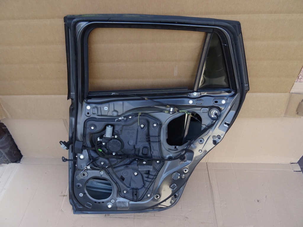 фото №3, Mazda 6 gj kombi дверь правое задняя
