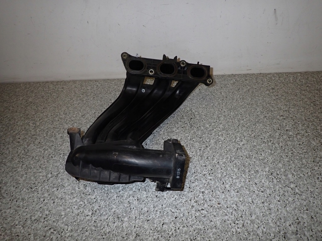 фото №6, Nissan micra k13 1.2i 10- коллектор всасывающий