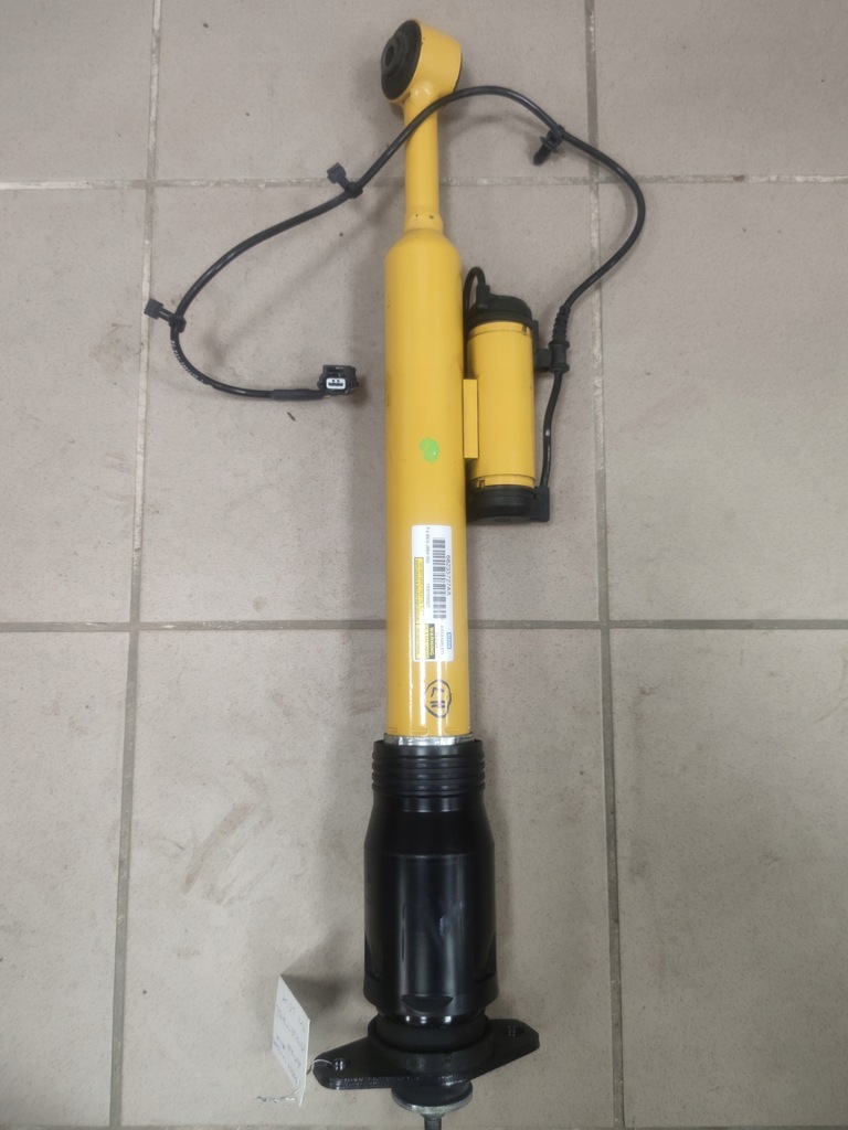 фото №1, Dodge challenger srt задній амортизатор лівий 2015+