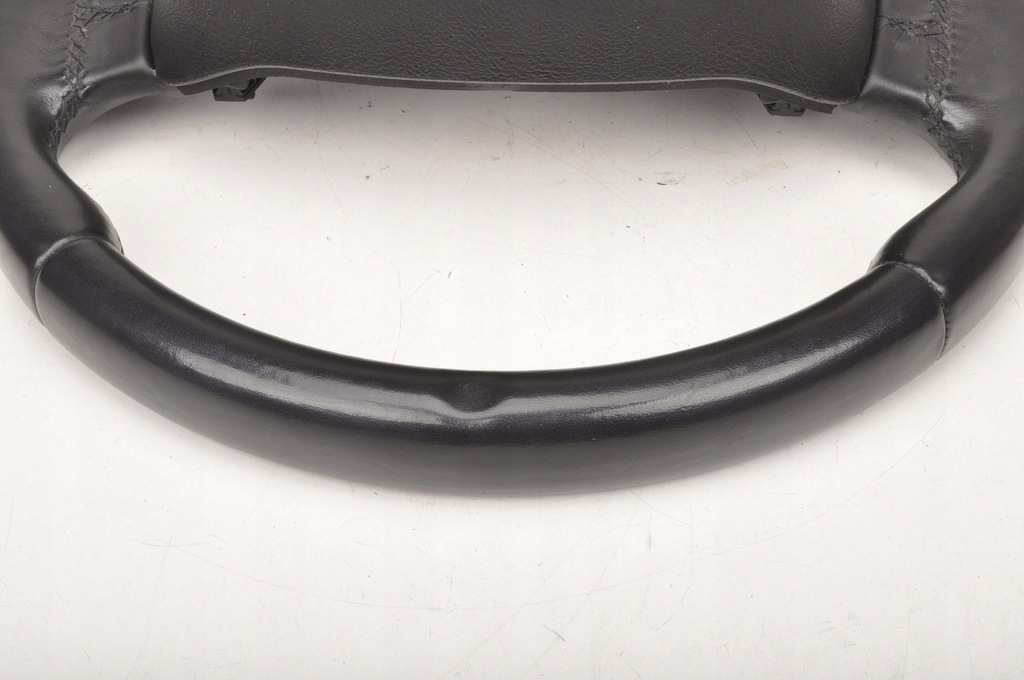 фото №11, Aston martin db9 повітропровід шкіряний багатофункціональний