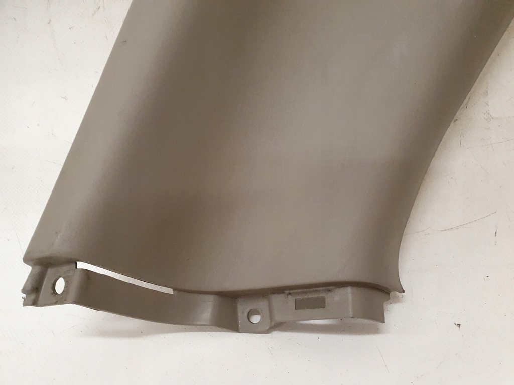 фото №8, Обивка багажника рамка окно светлая rav4 ii