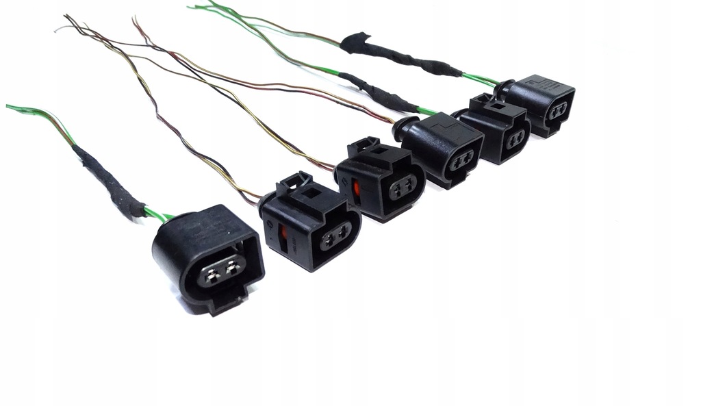 фото №7, Vw audi штекер насос омывателя окон 8p0973722