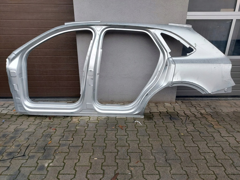 фото №1, Bentley bentayga lift bok обшивка левая