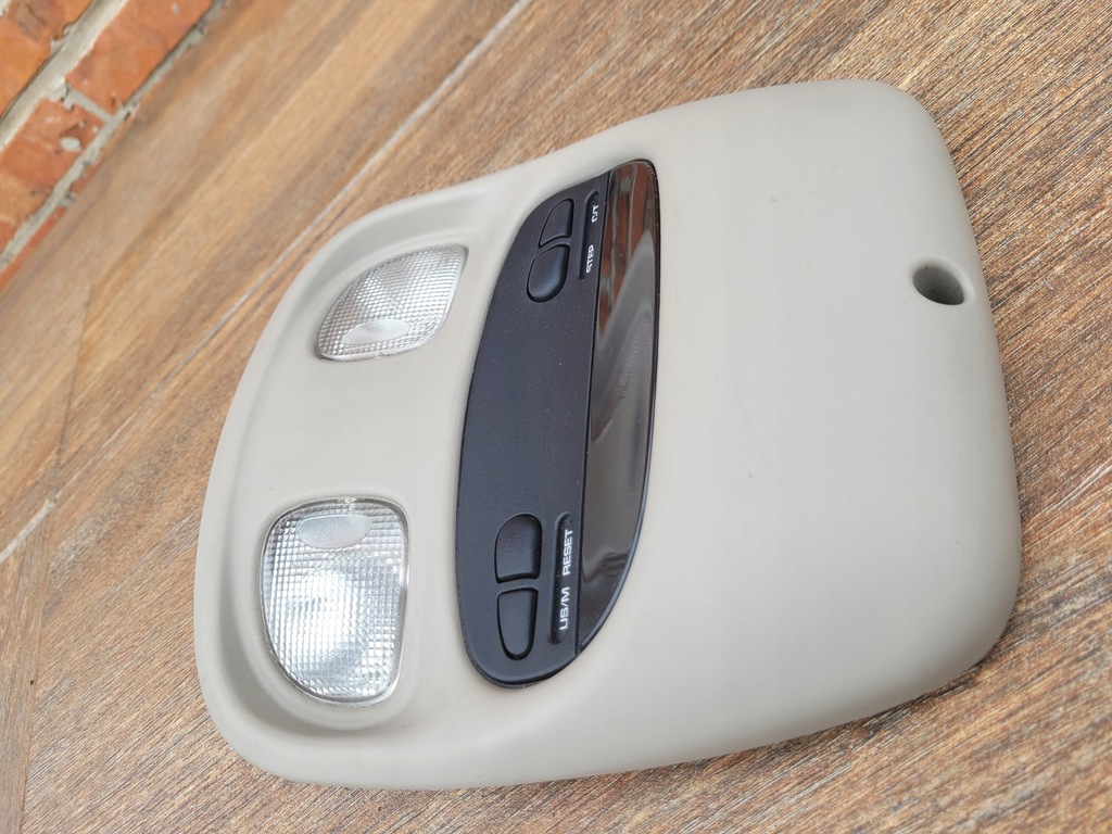 фото №16, Jeep cherokee kj лампа потолочный