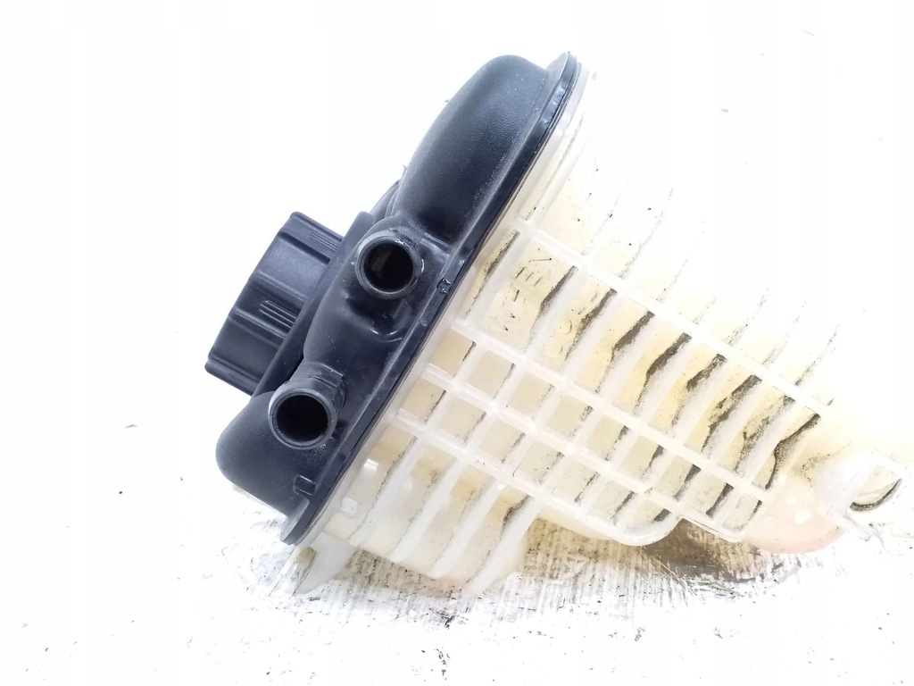 фото №2, Land rover range rover velar 2019 бак расширительный охлаждающая жидкость