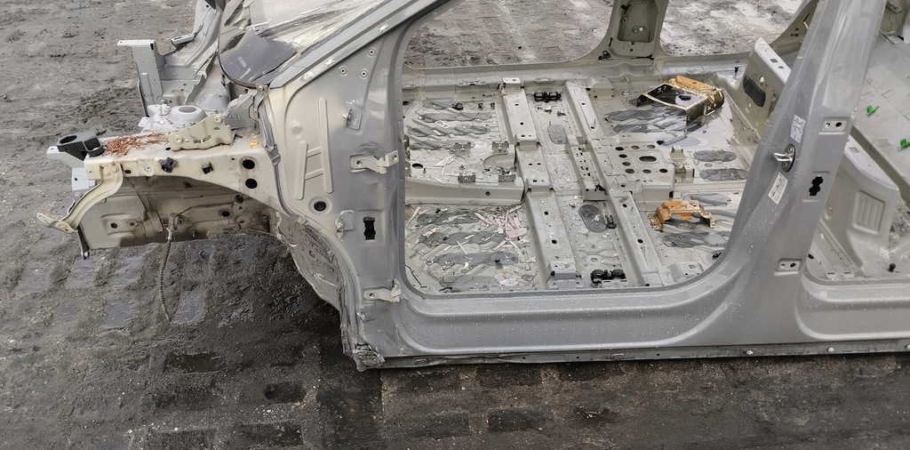 фото №1, Четверть лонжерон левая передняя левый перед volkswagen id.4 vw id4