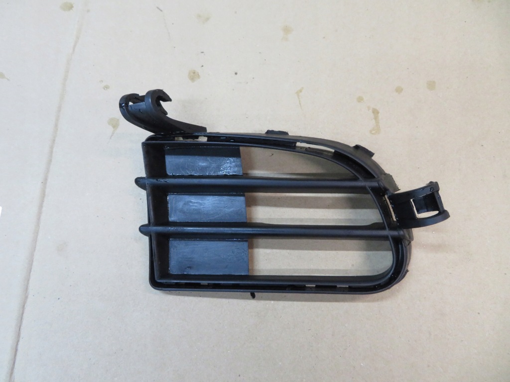 фото №1, Решітка радіатора решітка w бампер права fiat idea 04-11