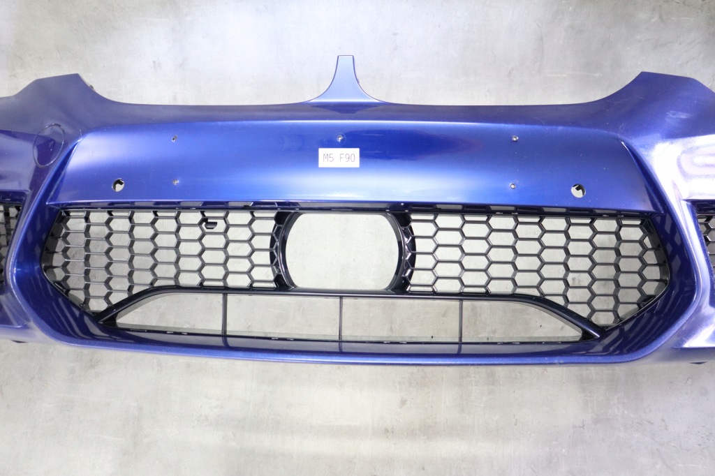 Бампер перед bmw m5 f90 на радар на park assist в Україні