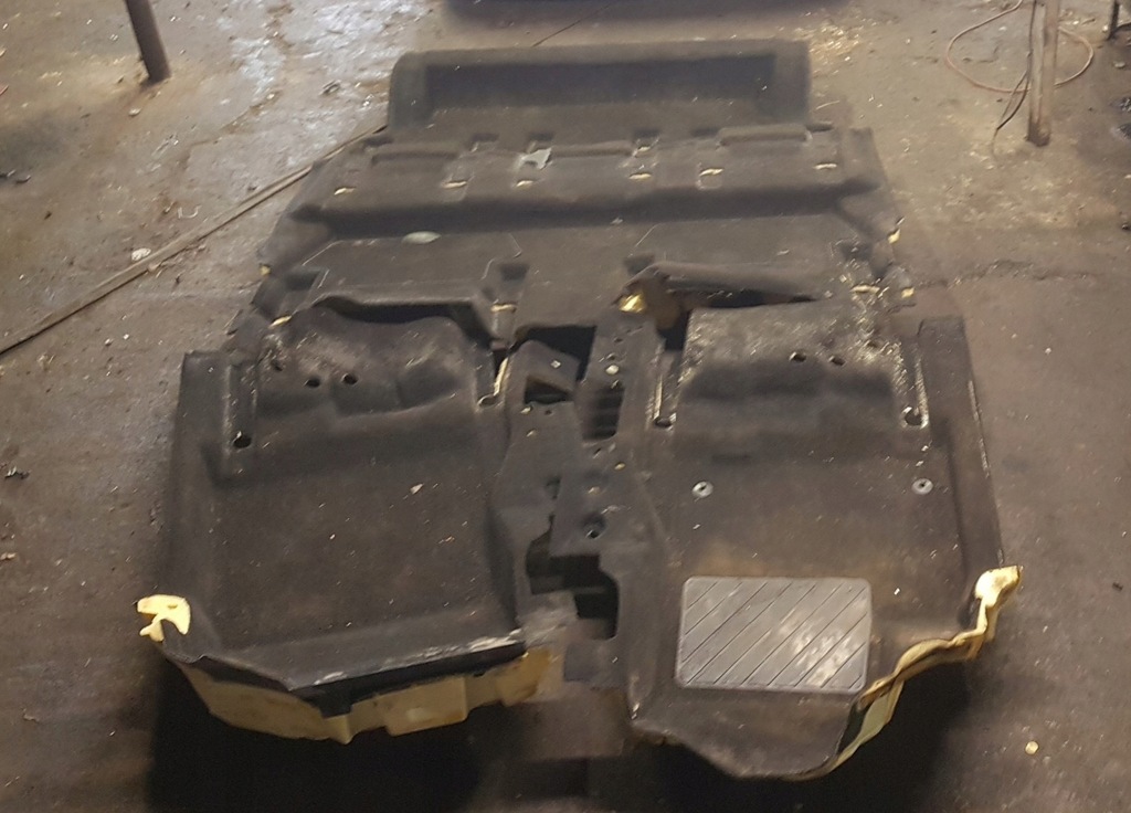 фото №1, Обшивка салона кабины citroen c4 picasso