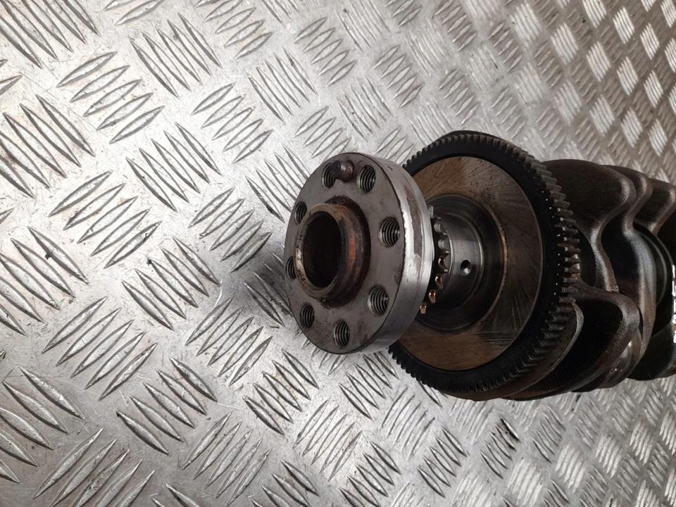 Wał колінчастий bmw 2 kabriolet 2021 7367646 Оригінал