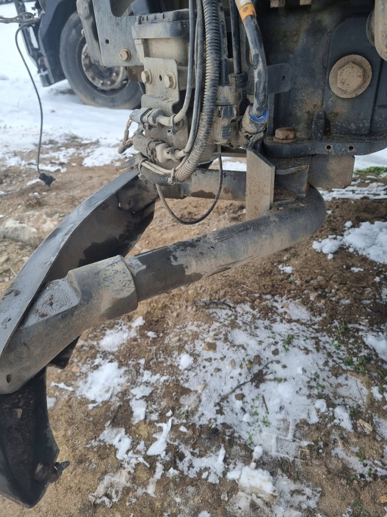 фото №1, Кронштейн балка бампера левая renault premium lander kerax dxi volvo fe