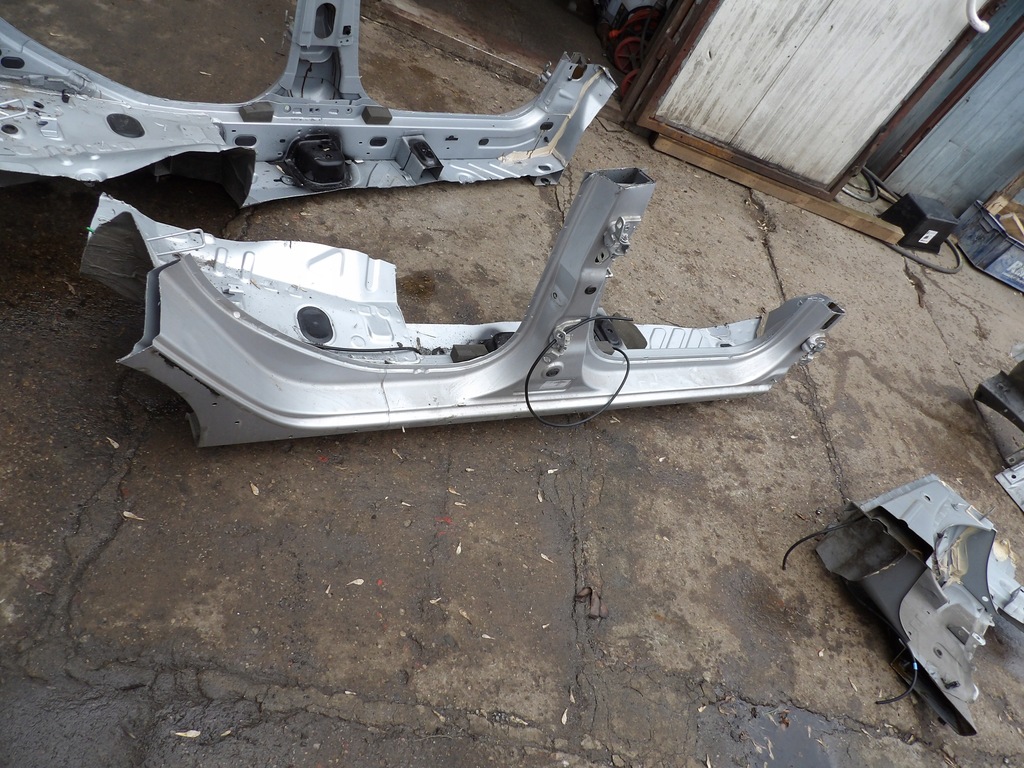 фото №1, Порог правый dacia sandero ii 2 stepway