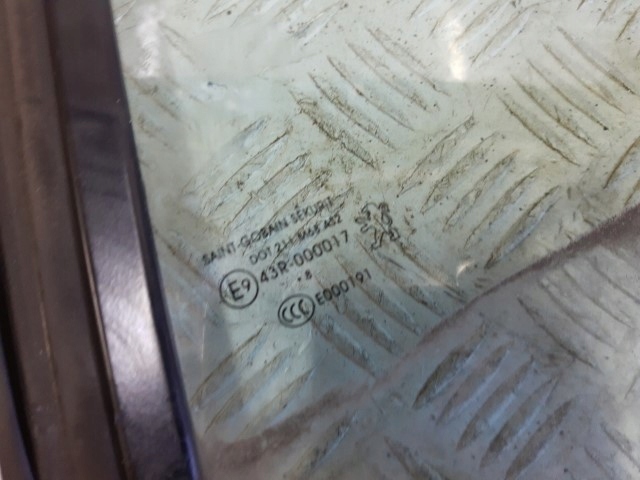 фото №5, Peugeot 207 cc стекло кузовная задняя левая