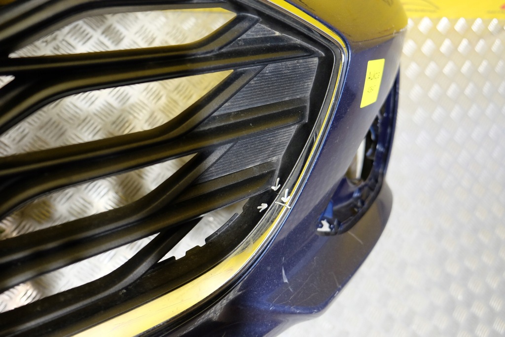 фото №12, Chevrolet cruze ls хэтчбек 2019 бампер перед передний usa