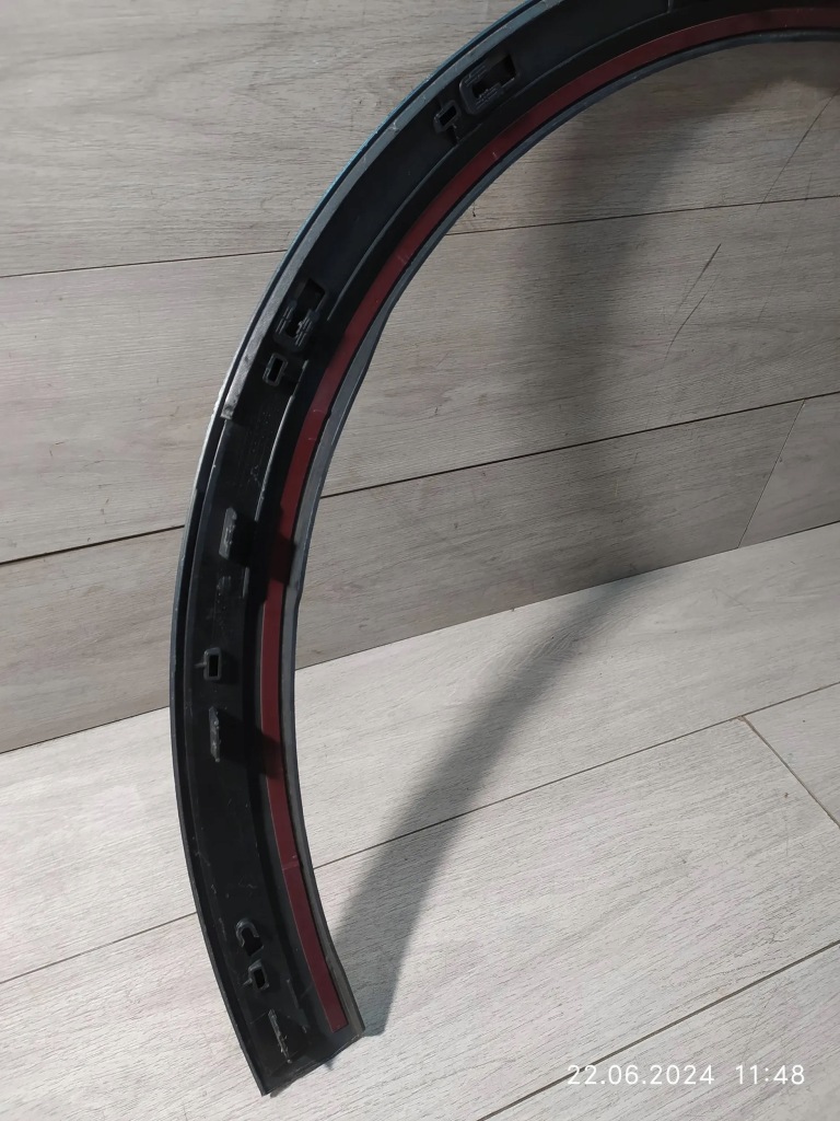 фото №7, 8978. e-tron молдинг крыло правый перед 4ke853718