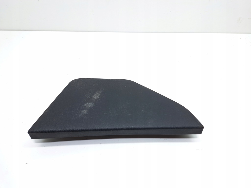 фото №1, Kia sportage iv lift защита заглушка багажника правая 85742-f1000