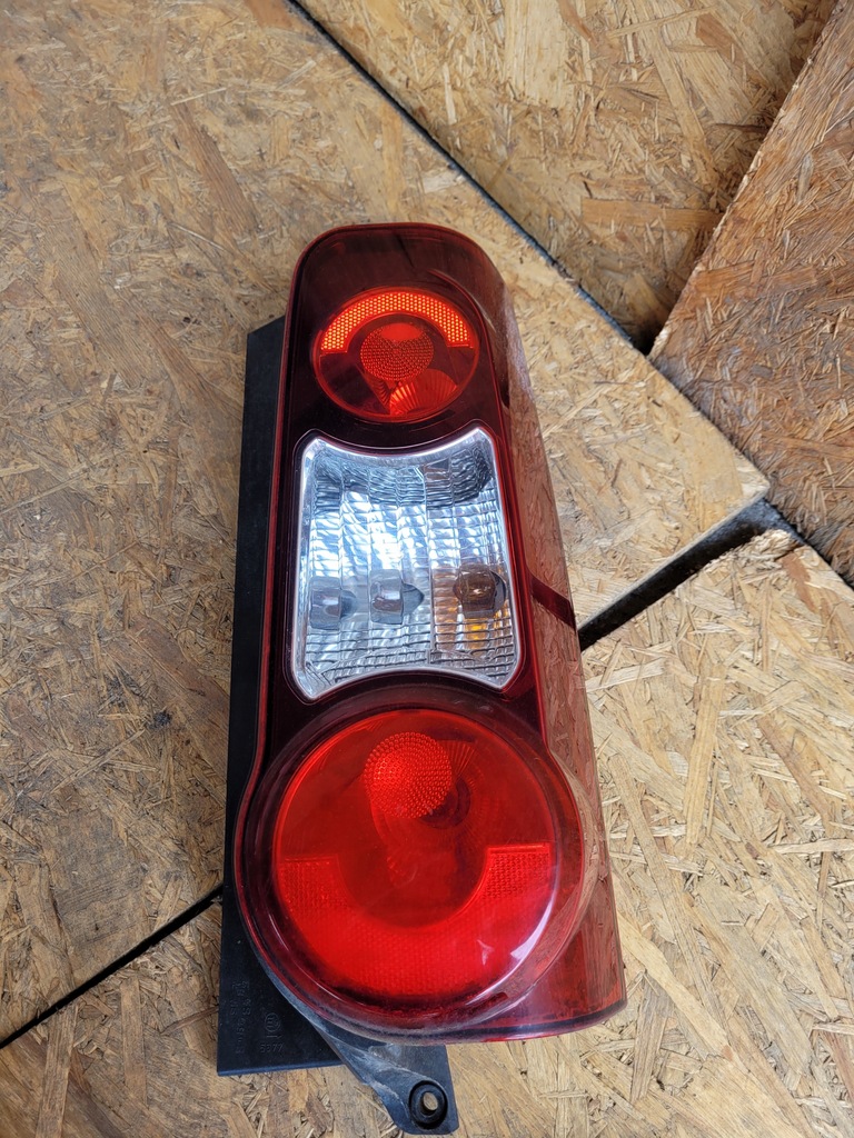 фото №1, Лампа задня задня права citroen berlingo iii partner iii