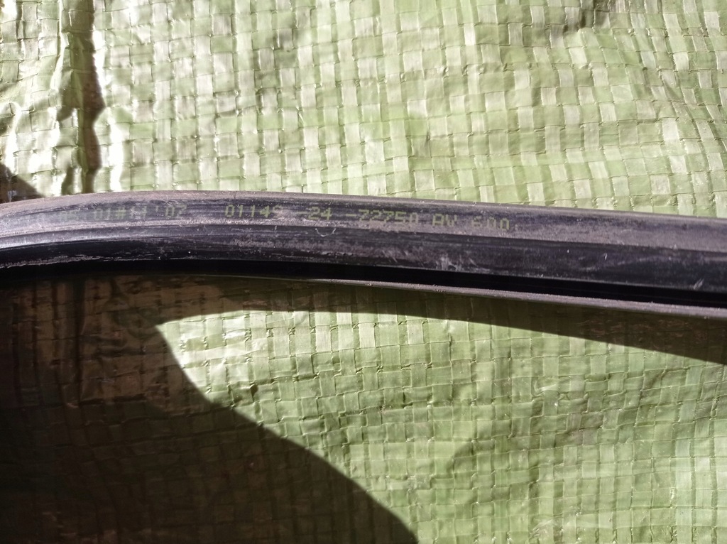 фото №5, Nissan primera p12 прокладка стекло перед лобовое