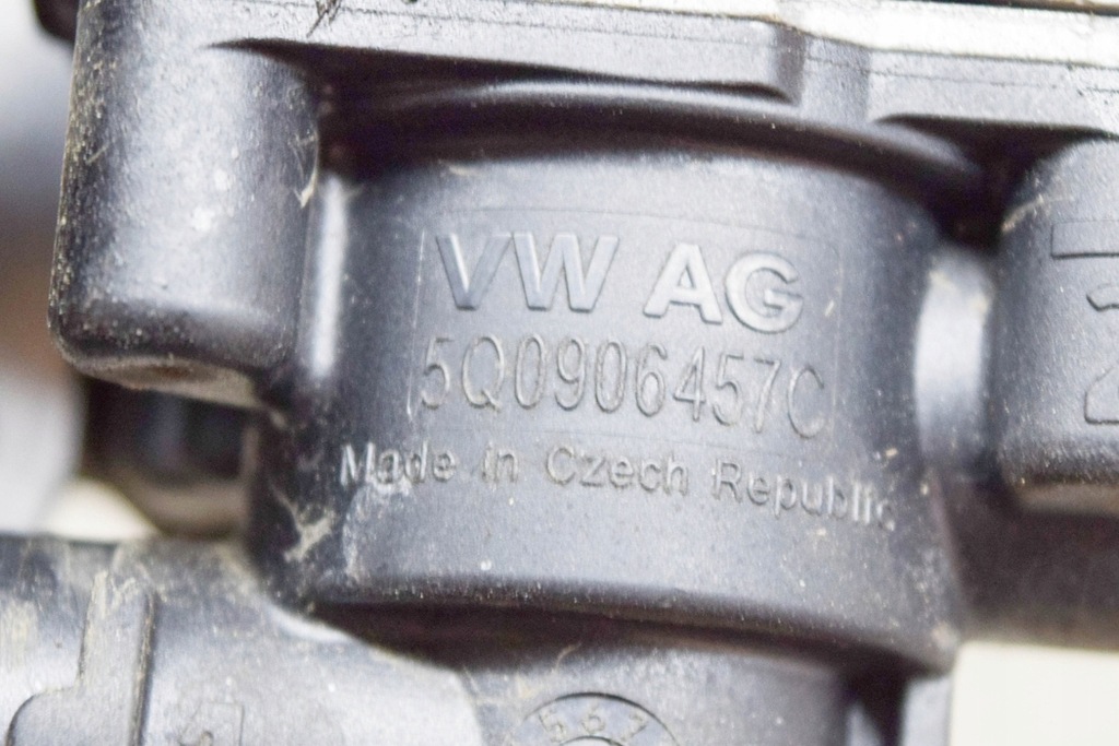 фото №6, Volkswagen id.3 e11 pro нагрівач wody радіатор клапан 5q0906457c elektry