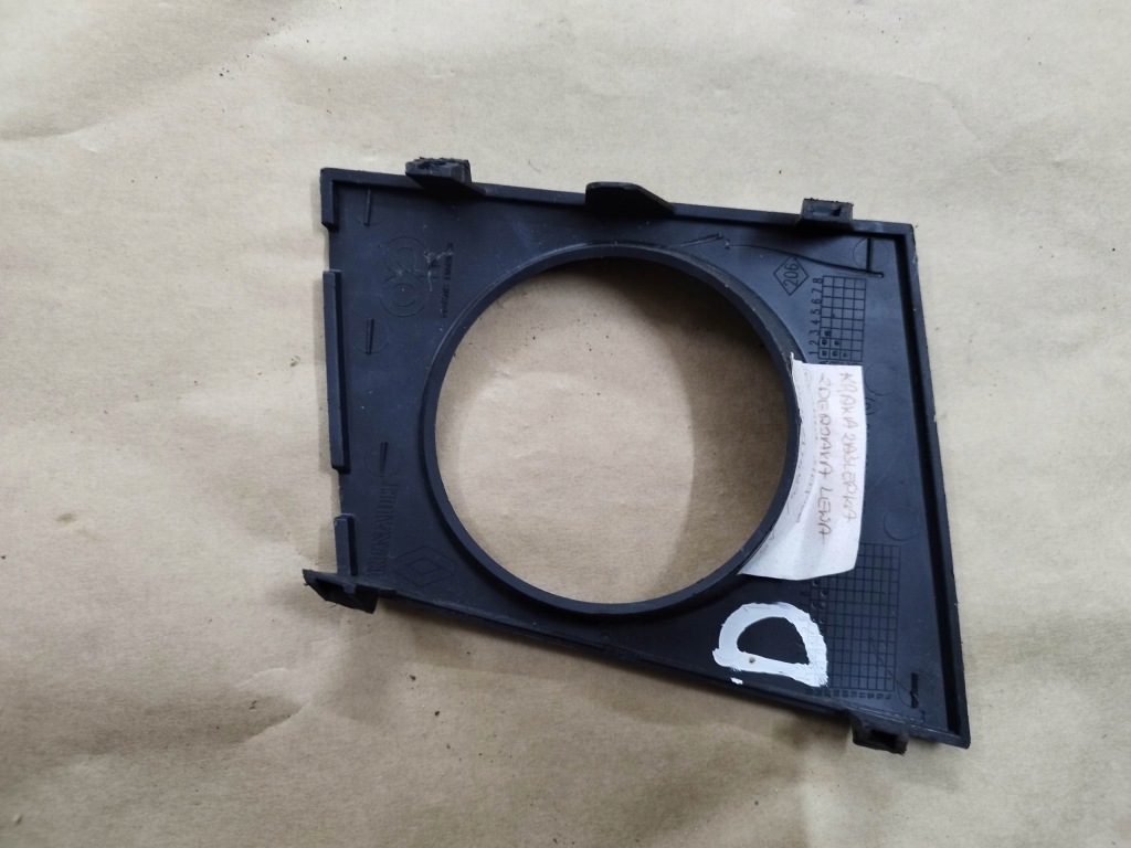 фото №2, Решітка протитуманної фари ліва renault megane ii 8200450493g