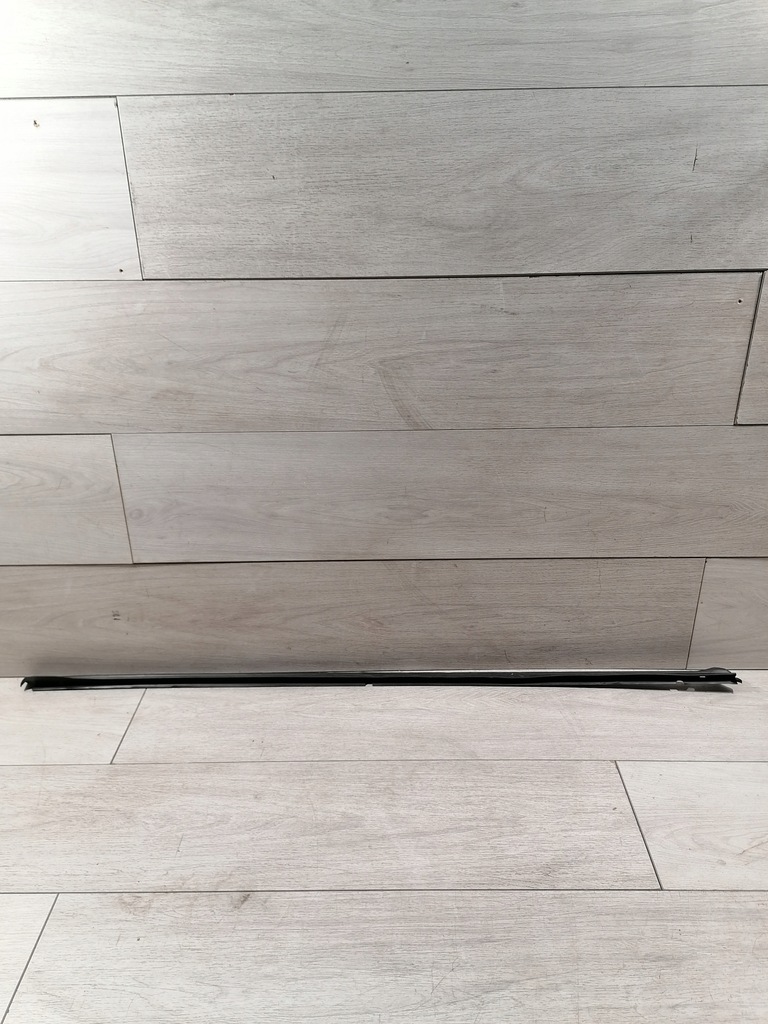 фото №1, Macan прокладка двері правий перед 95b837120b