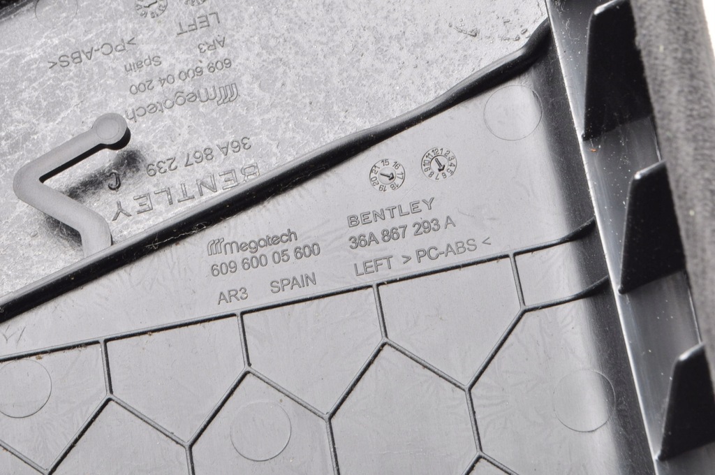 фото №6, Bentley bentayga захист стійка ліва 36a867239c 18r