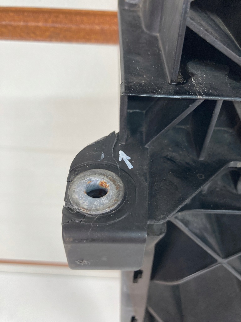 фото №6, Pas передний усилитель vw crafter ii 2 7c0