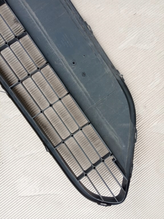 фото №13, Ford focus mk2 lift 08-10r.- решётка бампера перед