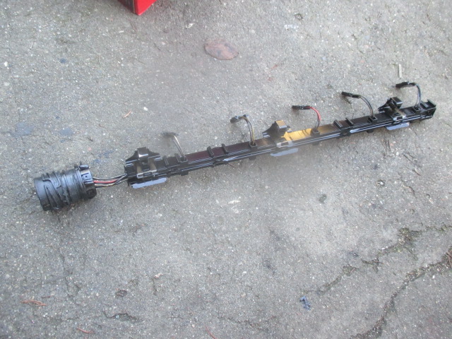 фото №1, Vw t5 жгут провода do помповые форсунки 2,5 tdi