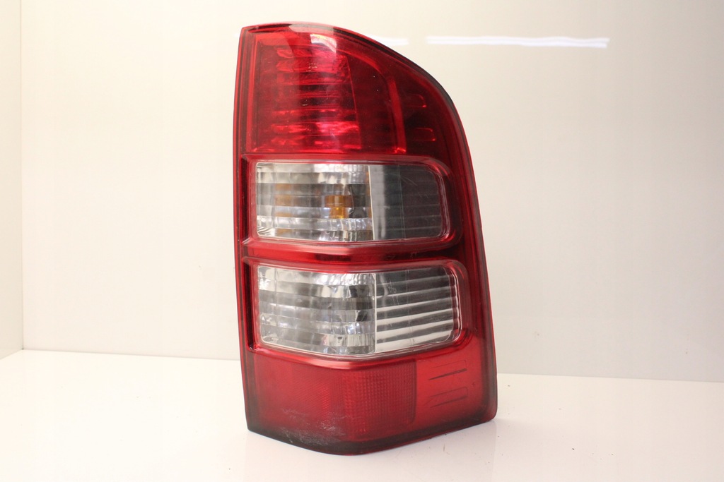 фото №1, Ford ranger ii 2006r лампа правий задня права задня