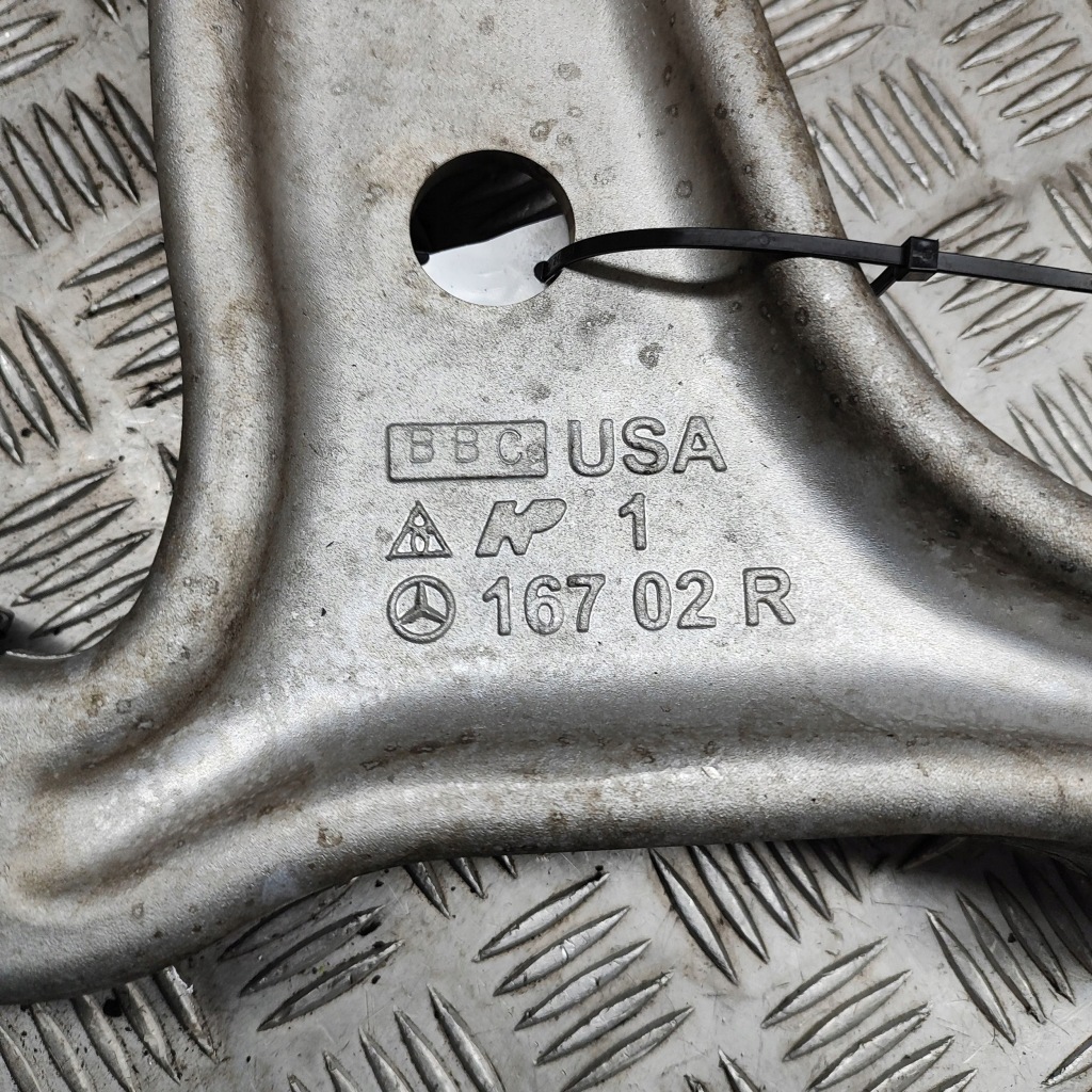 фото №6, Mercedes-benz gle w167 2024 правая сторона нижний рычаг передний