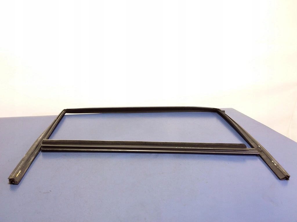 фото №7, Bmw 7 f02 молдинг прокладка стекло левая задняя 7206451