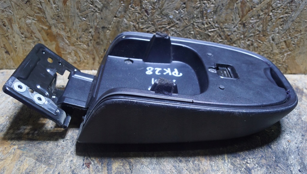 фото №7, Ford kuga mk i підлокітник