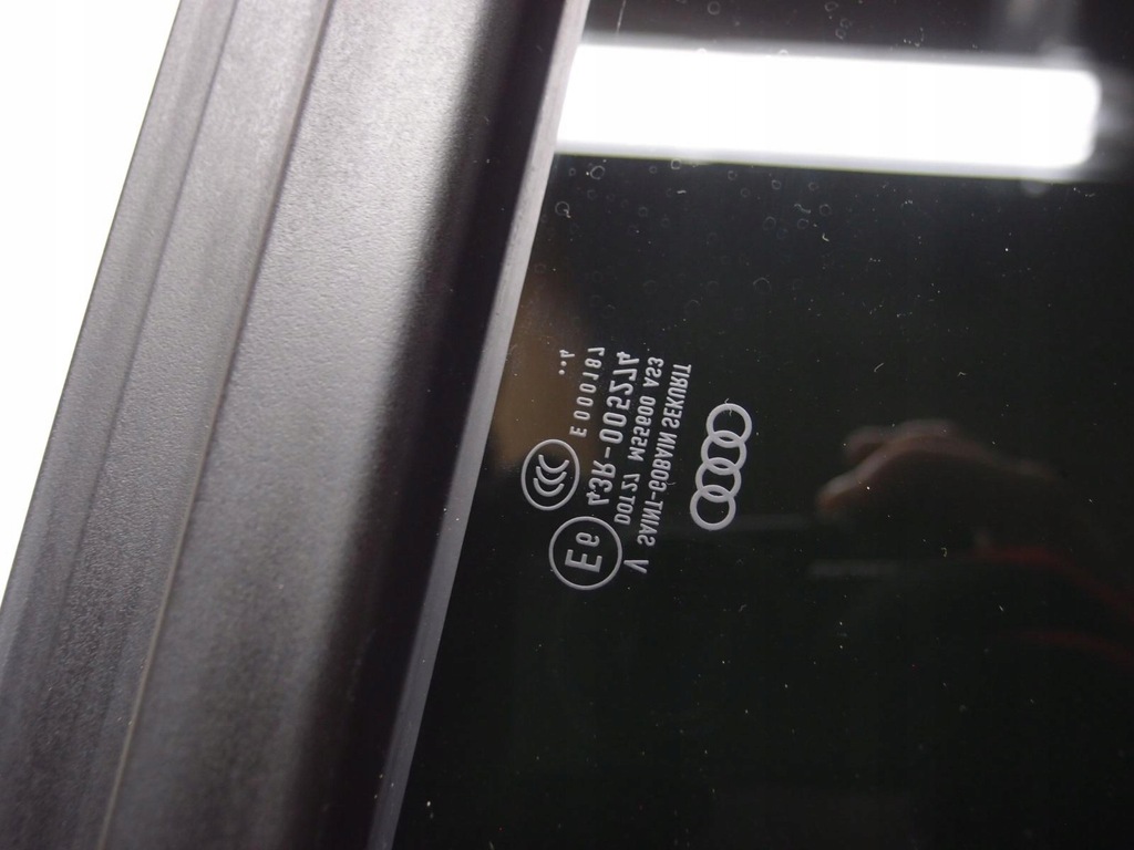 фото №10, Люк стекло передняя audi a4 b8 8k9877071