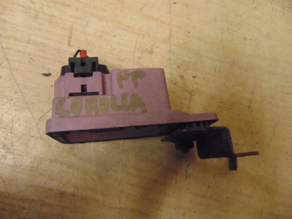 фото №1, Модуль реле омивача лампа toyota corolla