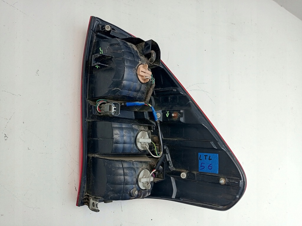 фото №10, Toyota hilux viii 8 2015- лампа задняя левая левый задняя ÷