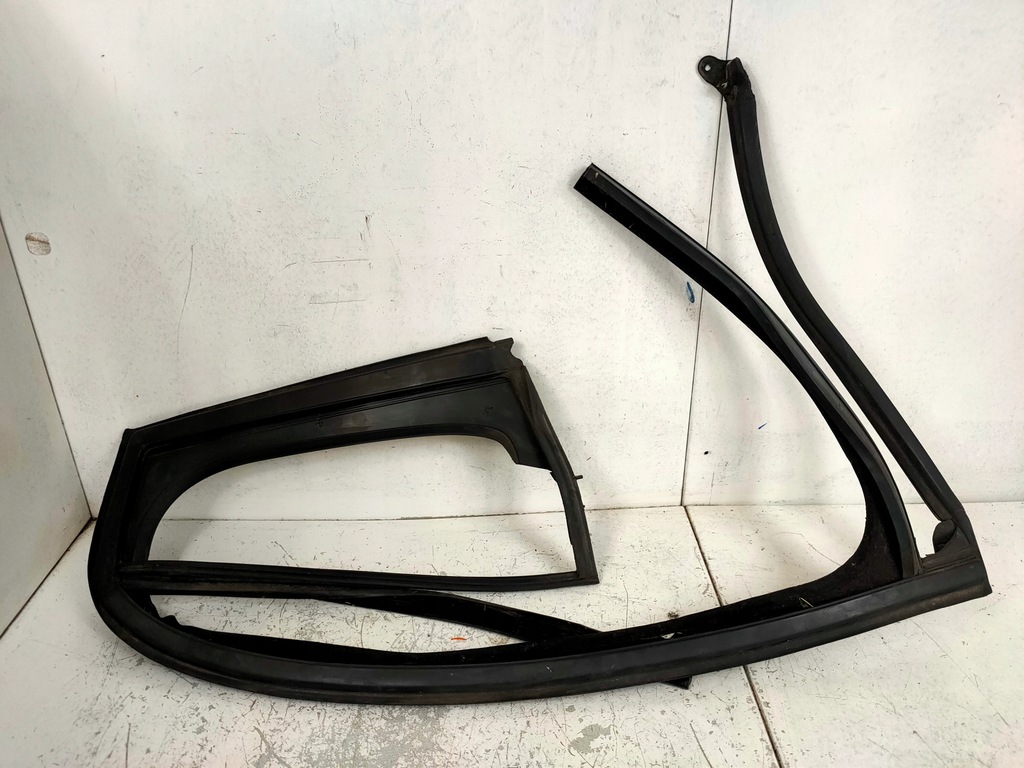 фото №1, Прокладка дверь левый задняя cruze kombi