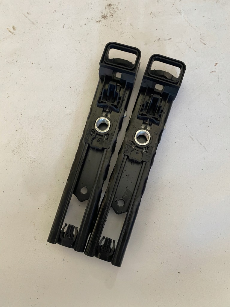 фото №1, Регулювання поперечина безпеки audi vw 4m0857819