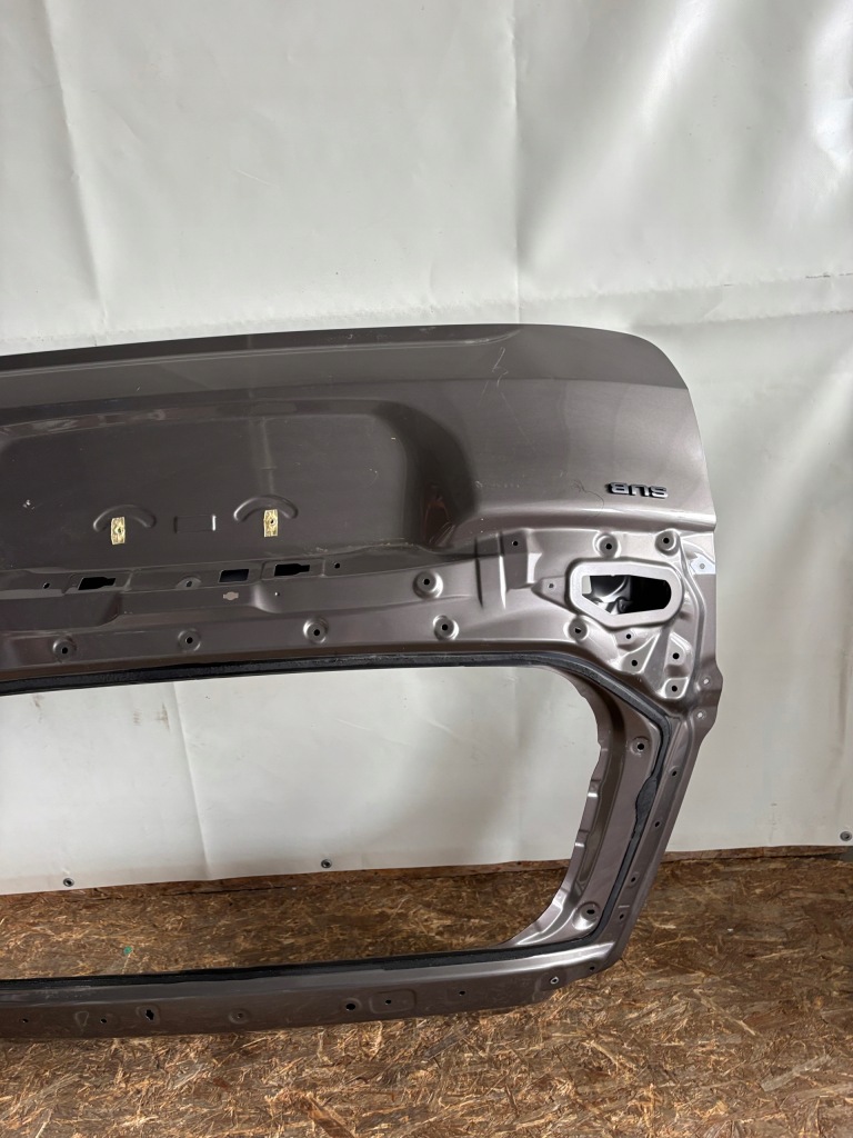 Subaru forester v 5 25- крышка багажника багажника задний задняя Киев