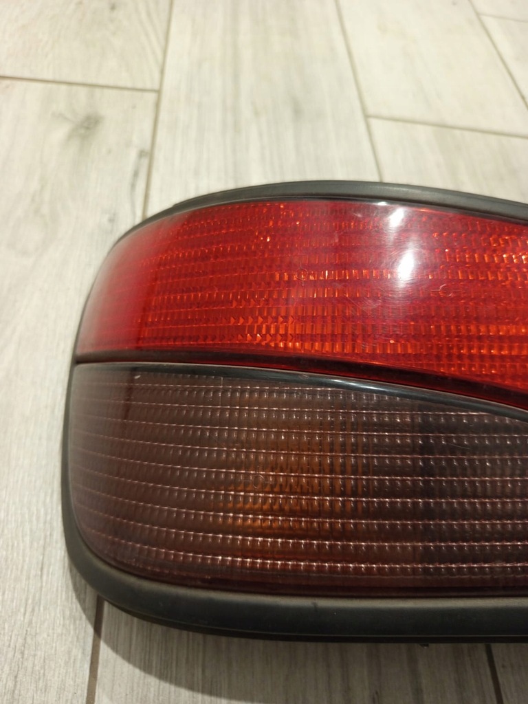 фото №8, Лампа задняя левая peugeot 306 #2522#