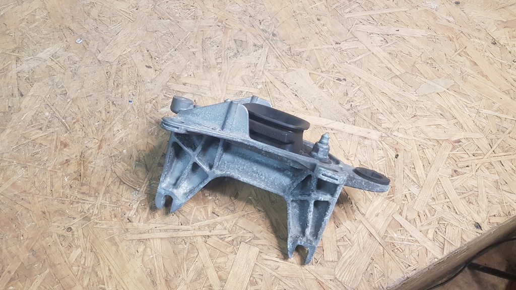 фото №1, Renault talisman кронштейн подушка коробки 1.6 dci