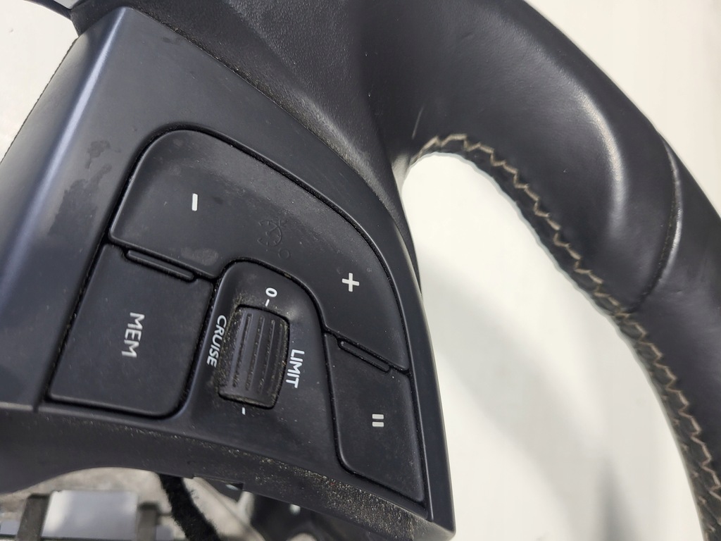 фото №10, Citroen ds5 11- воздуховод кожа мультифункция 98004092zd