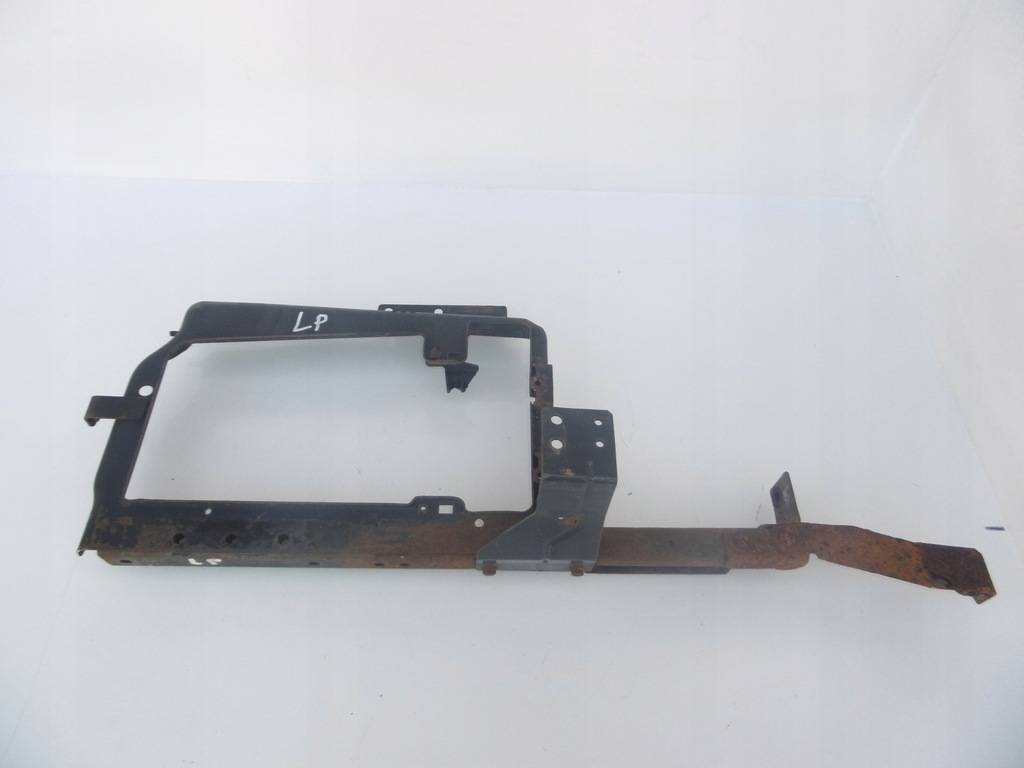 фото №1, Кронштейн кронштейн лампы левый renault magnum dxi