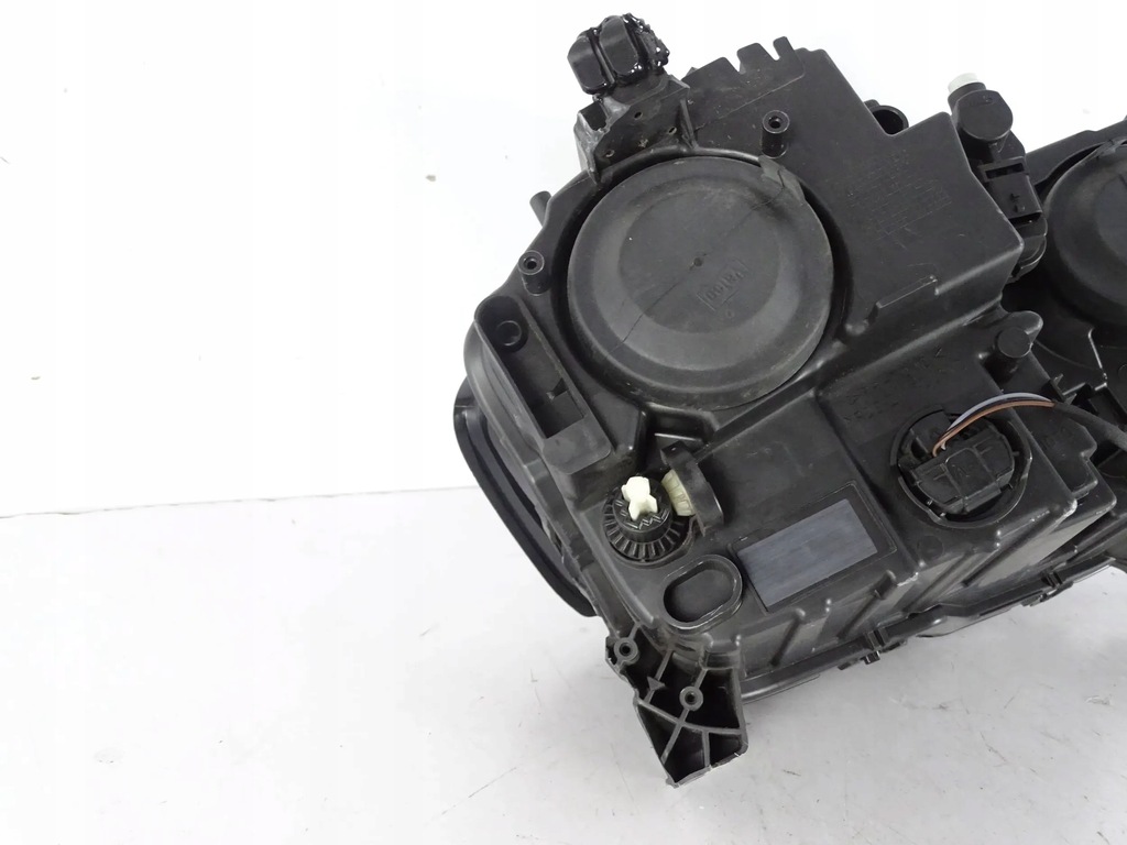 фото №8, Лампа citroen ds3 crossback оригинальный номер 9820840880