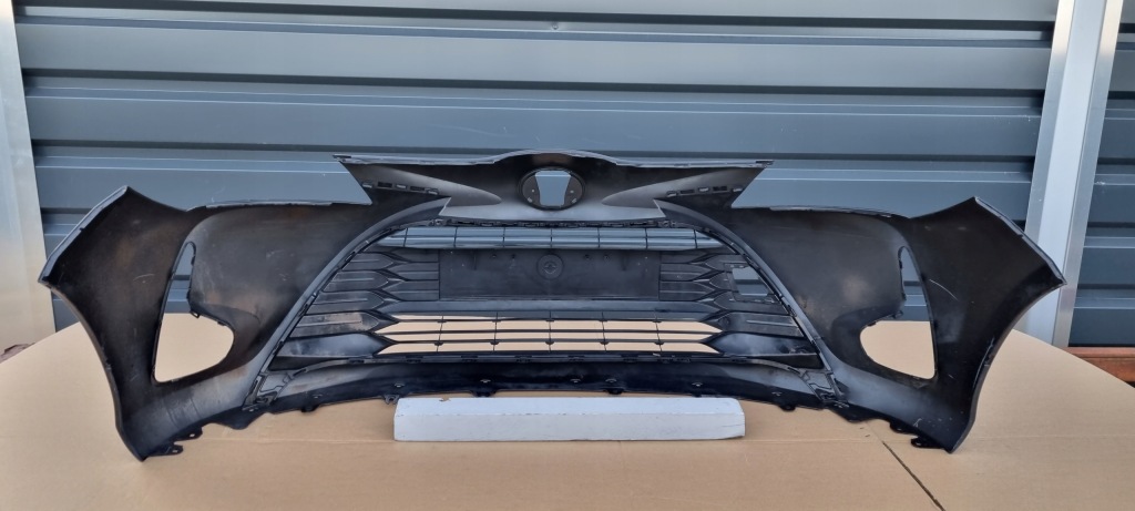 Toyota yaris iv бампер передні  оригінал b233 Ціна