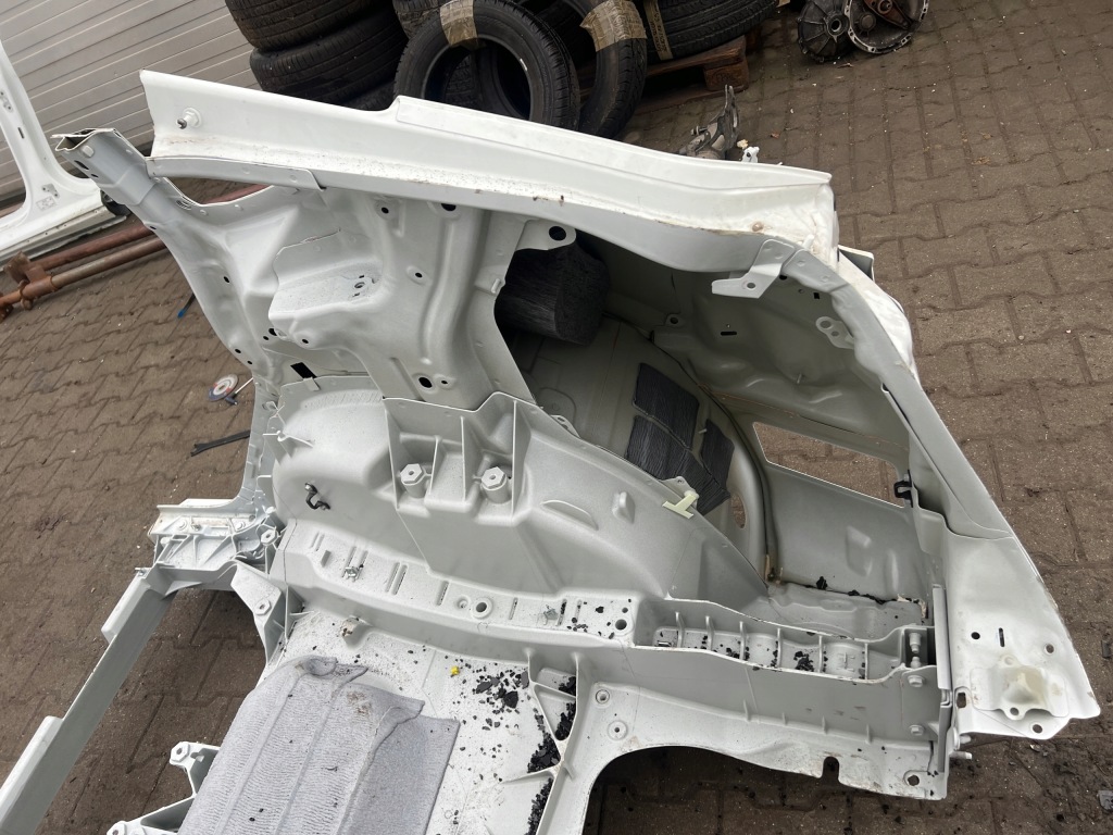 Купить Tesla model y 20- четверть крыло  правый  задняя задний цвет ppsw